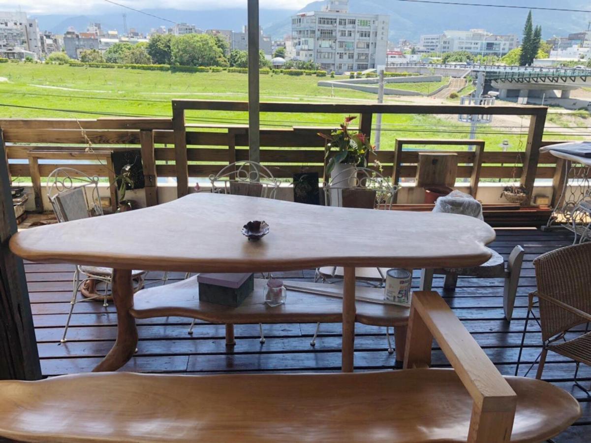 Two Dots On Line Homestay Hualien City Luaran gambar